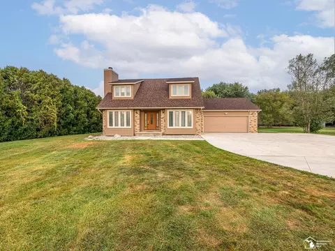 2451 N Raisinville, Monroe, MI 48162