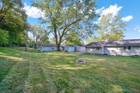 Exterior - 2629 Renfrew, Jackson, MI 49201 photo 9 of 10