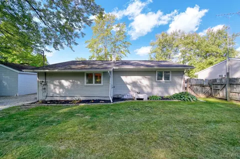 Exterior - 2629 Renfrew, Jackson, MI 49201 photo 6 of 10