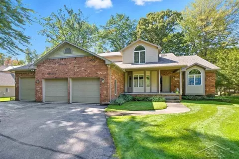 5173 N Fox, Sanford, MI 48657