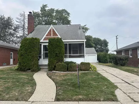 22121 Englehardt, Saint Clair Shores, MI 48080