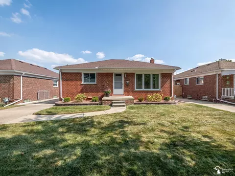 1257 11th, Wyandotte, MI 48192
