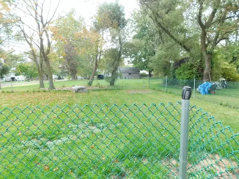Exterior - 401 E Ml, Capac, MI 48014 photo 4 of 5