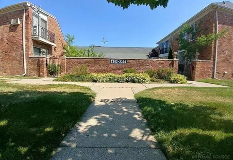 2306 14 Mile, Royal Oak, MI 48073