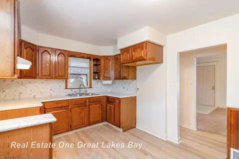 Kitchen - 217 Seventh, Flint, MI 48503 photo 1 of 2