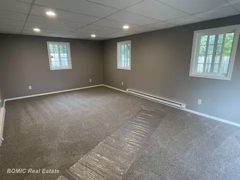 Living - 4045 E Mount Morris, Mount Morris, MI 48458 photo 1 of 3