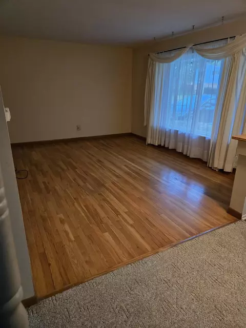 1144 Pickwick Pl, Flint, MI 48507 photo 10