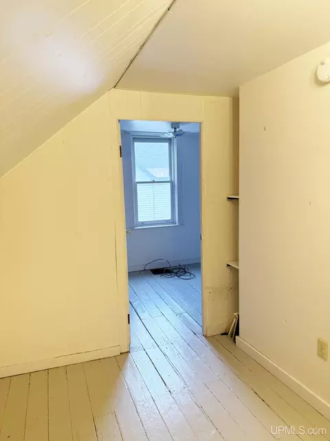 861 Summit, Hancock, MI 49930 photo 17