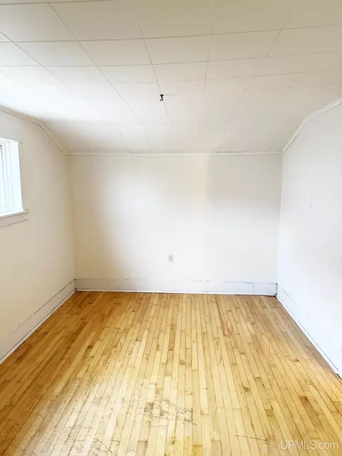 861 Summit, Hancock, MI 49930 photo 6