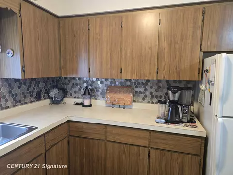 Kitchen - 499 Helen, Mount Morris, MI 48458 photo 4 of 4
