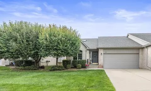 46421 Imperial, Macomb, MI 48044 photo 2