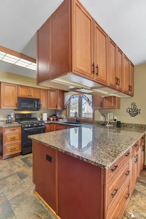 1243 Brandywine, Temperance, MI 48182 photo 10