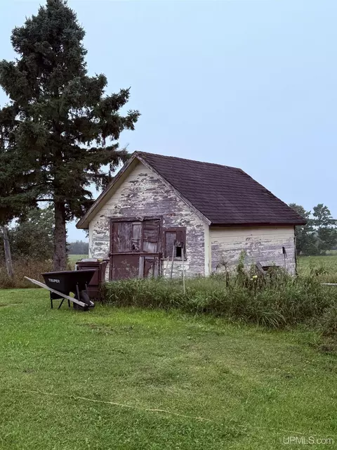 5823 Hallstrom, Eben Junction, MI 49825 photo 21