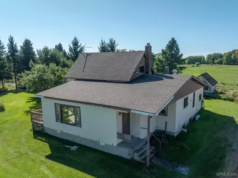 5823 Hallstrom, Eben Junction, MI 49825 photo 3