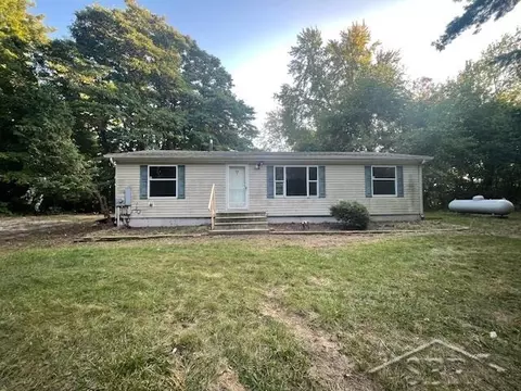 9875 Schomaker, Saginaw, MI 48609
