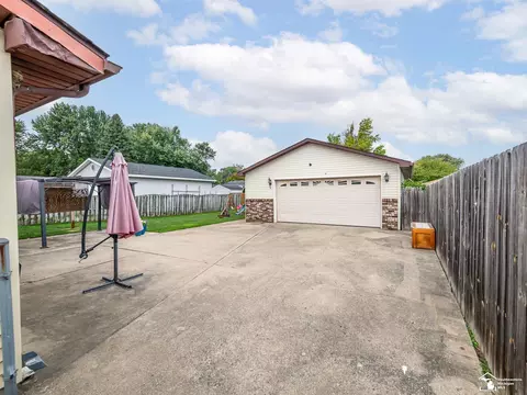 615 N Roessler, Monroe, MI 48162 photo 28