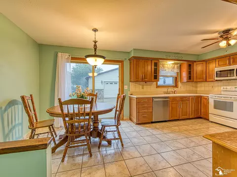 615 N Roessler, Monroe, MI 48162 photo 3