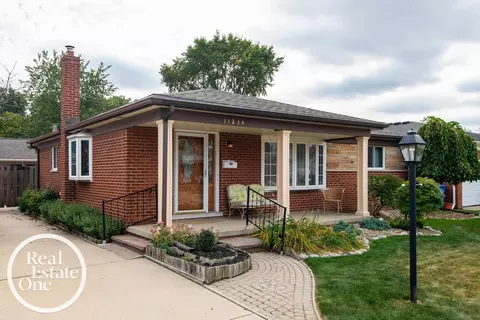 11234 Irvington, Warren, MI 48093