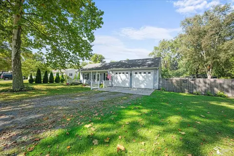 Exterior - 2270 Reddington, Temperance, MI 48182 photo 3 of 13