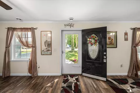 Entry Way - 2270 Reddington, Temperance, MI 48182 photo 1 of 1