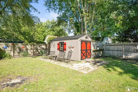 Exterior - 2270 Reddington, Temperance, MI 48182 photo 7 of 13