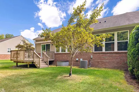Exterior - 49716 Broadacre, Macomb, MI 48042 photo 7 of 10