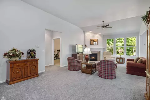 Living - 49716 Broadacre, Macomb, MI 48042 photo 1 of 5