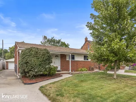 20859 Paloma, Saint Clair Shores, MI 48080