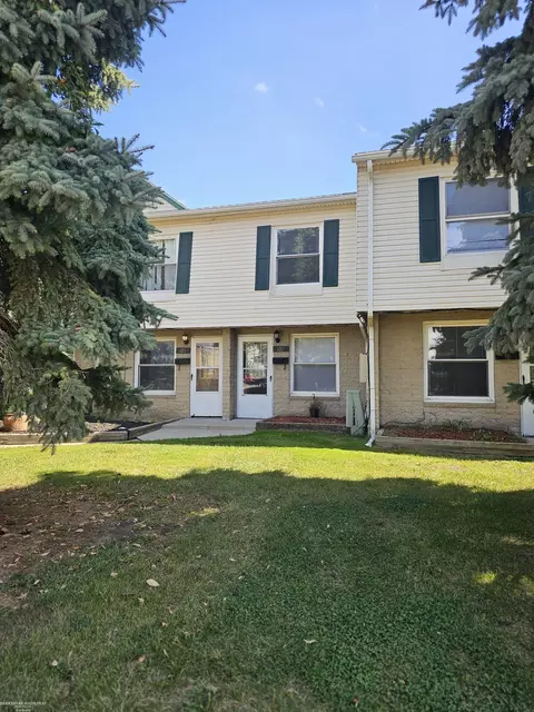107 Floral, Mount Clemens, MI 48043