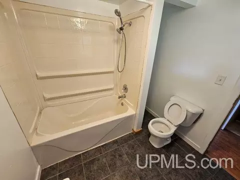 Bath - 120 Silver, Ishpeming, MI 49849 photo 3 of 3