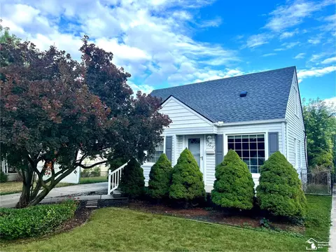3819 15th, Wyandotte, MI 48192