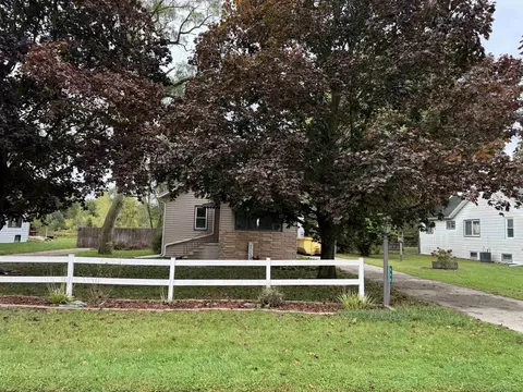 590 S Frost, Saginaw, MI 48638