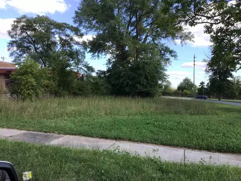 1620 King, Saginaw, MI 48602