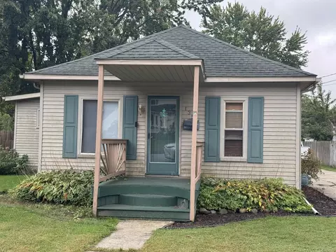 135 W Walnut, Saint Charles, MI 48655