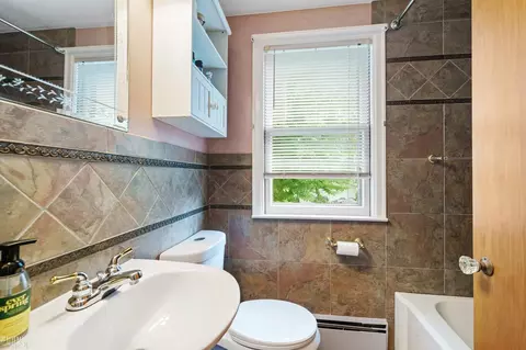 Bath - 4113 Yankee, Saint Clair, MI 48079 photo 2 of 3