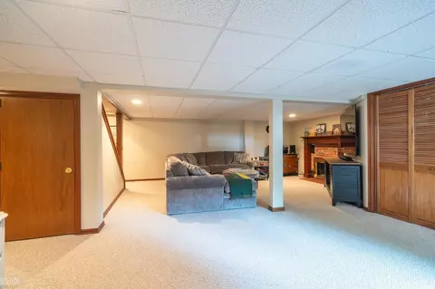 Living - 4113 Yankee, Saint Clair, MI 48079 photo 4 of 4