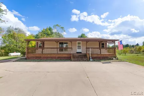 3051 S Kelso, Pittsford, MI 49271