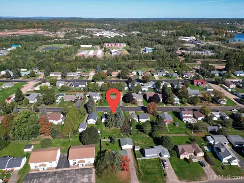 View/Area - 653 Cedar, Ishpeming, MI 49849 photo 3 of 7