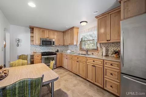 Kitchen - 653 Cedar, Ishpeming, MI 49849 photo 1 of 3