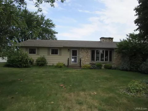 2112 S 20th, Escanaba, MI 49829