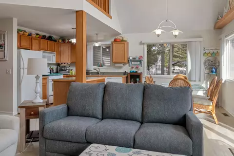 Living - 2986 W W Riv, Gladwin, MI 48624 photo 4 of 11