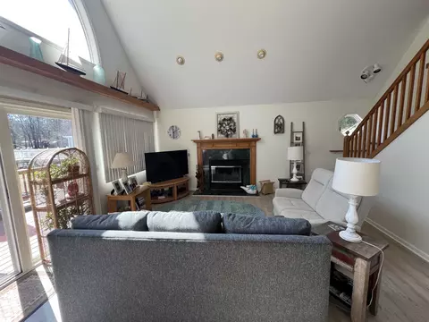 Living - 2986 W W Riv, Gladwin, MI 48624 photo 11 of 11