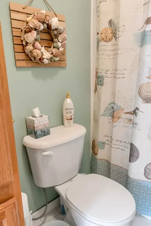 Bath - 2986 W W Riv, Gladwin, MI 48624 photo 5 of 6