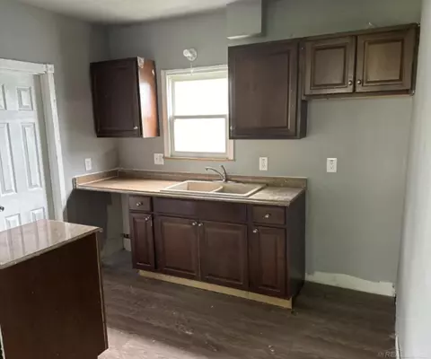 Kitchen - 8094 Chalmers, Warren, MI 48089 photo 1 of 2