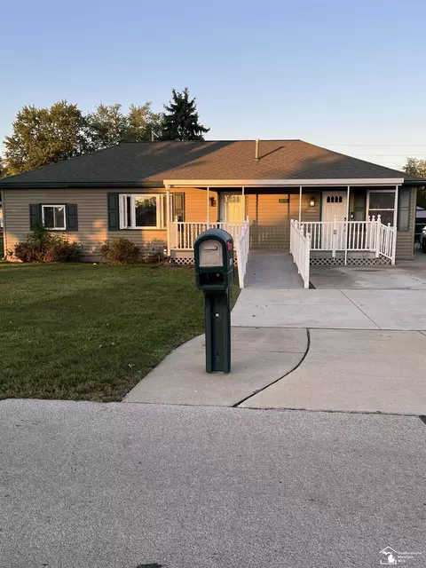 3079 S S Grv, Monroe, MI 48162