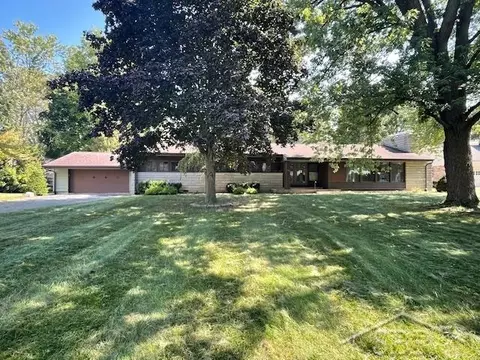 200 Superior, Saginaw, MI 48602 MLS# 50189800 13 Photos Movoto