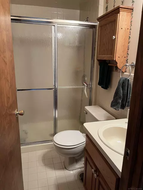 Bath - 7234 Bluebill, Algonac, MI 48001 photo 2 of 2