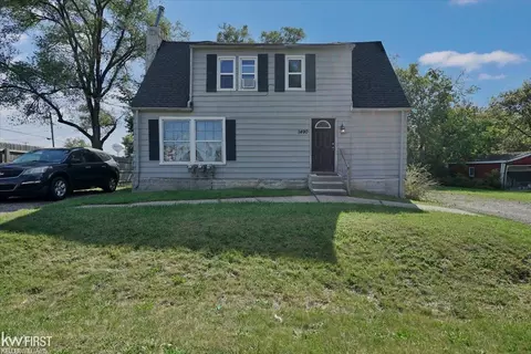 1490 Wells, Burton, MI 48529