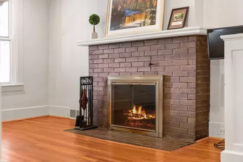 Living - 1081 Lakepointe, Grosse Pointe Park, MI 48230 photo 3 of 7