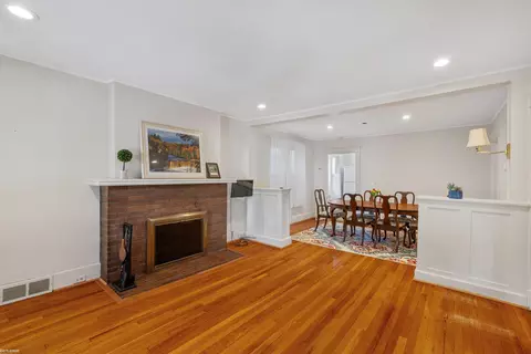 Other - 1081 Lakepointe, Grosse Pointe Park, MI 48230 photo 3 of 12